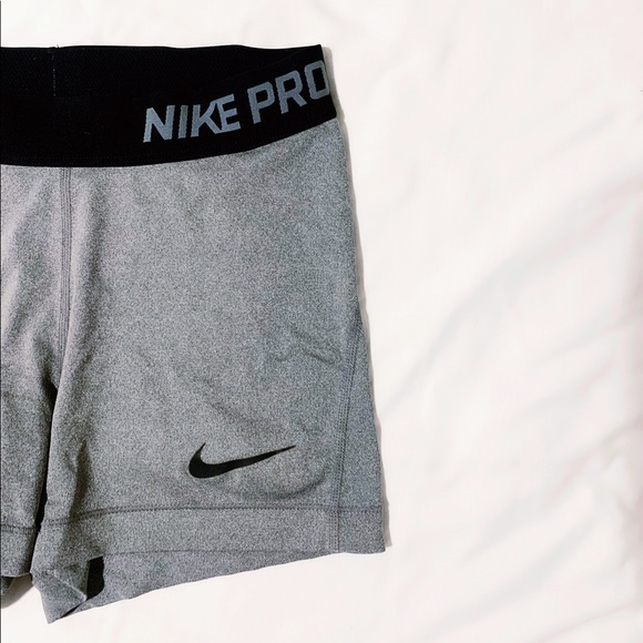Nike Pants - Nike workout gym shorts